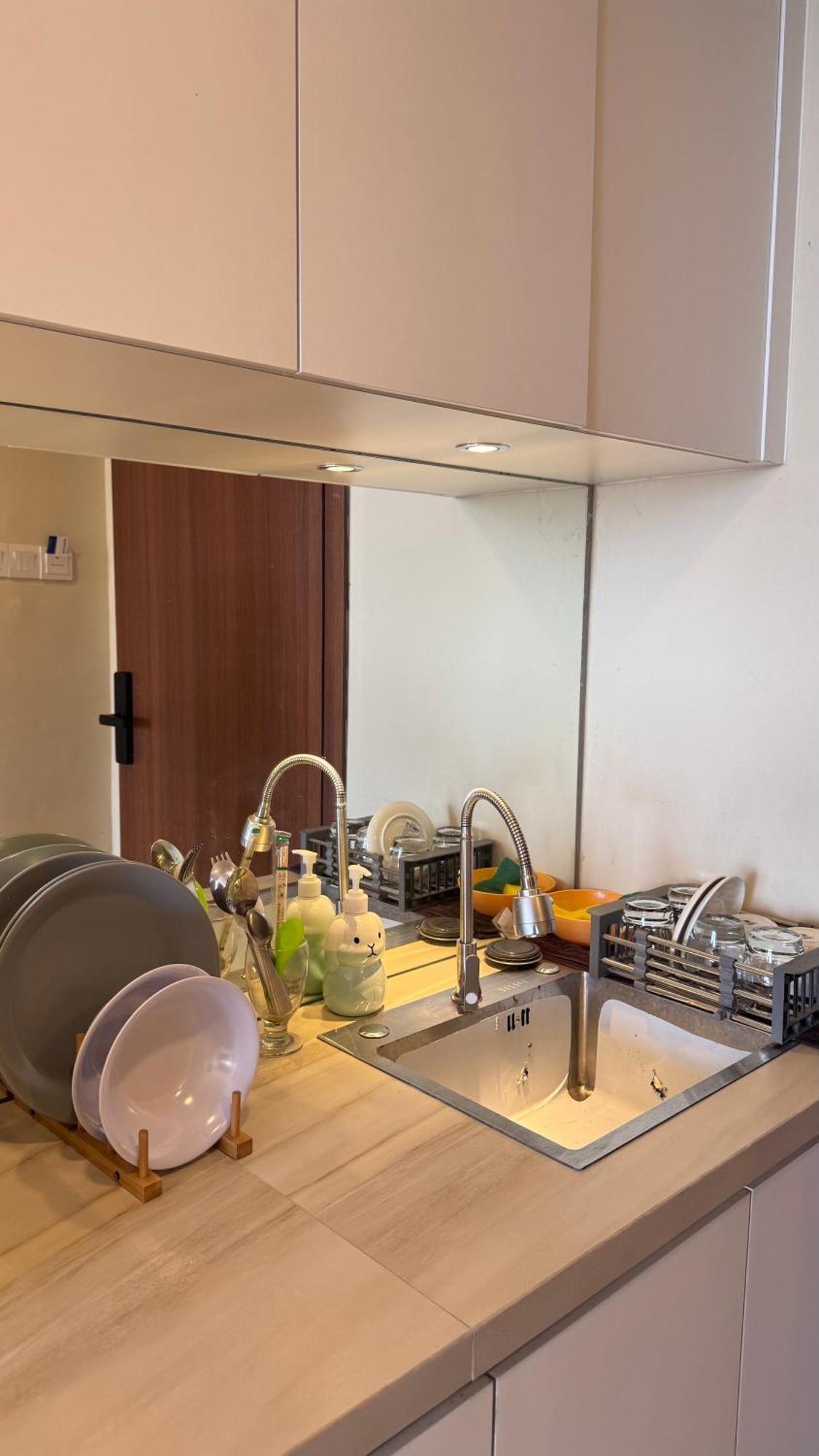 Nagoya Thamrin Apartment High Floor With View Exterior foto